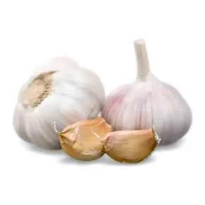 Dos cabezas de ajo y dos dientes de ajo