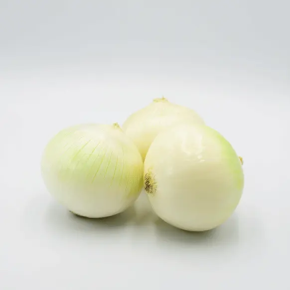 Tres cebollas blancas